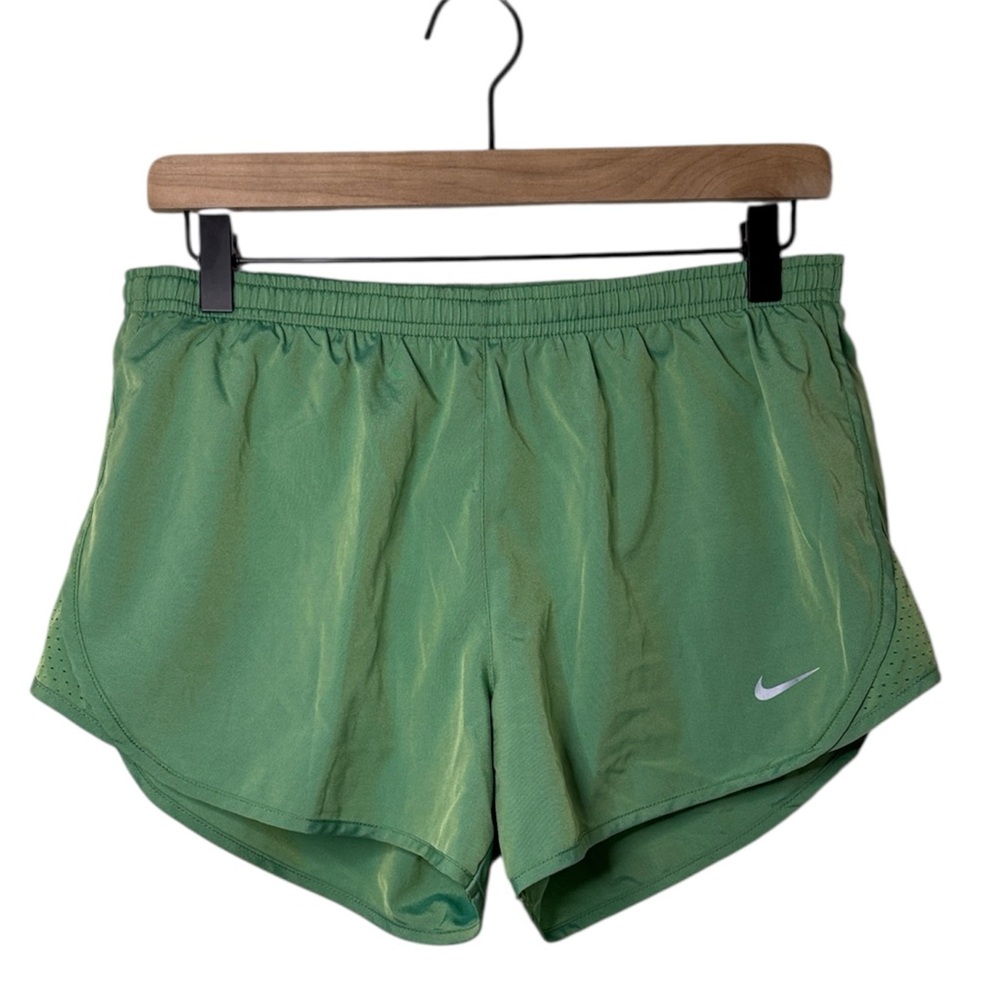 Nike Women's Dri-Fit Running Athletic Shorts Size M Green